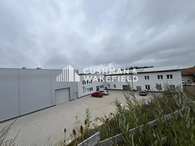 Prodej výrobních prostor, Ondřejov, Družstevní, 2800 m2