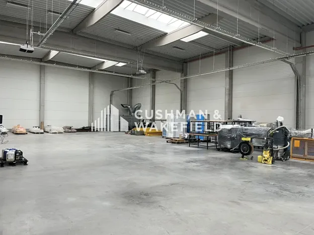 Prodej výrobních prostor, Ondřejov, Družstevní, 2800 m2