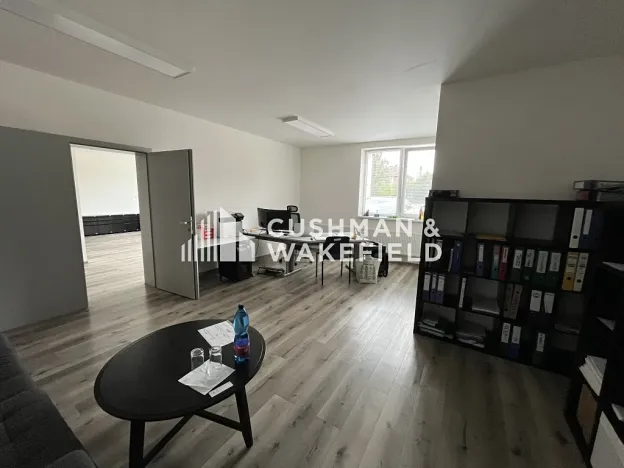 Prodej výrobních prostor, Ondřejov, Družstevní, 2800 m2