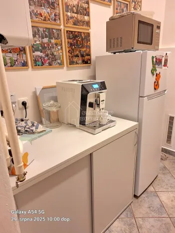 Pronájem kanceláře, Praha - Karlín, Prvního pluku, 103 m2