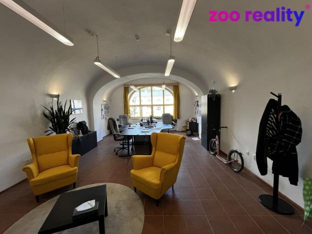 Pronájem kanceláře, Terezín, Akademická, 84 m2