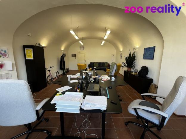 Pronájem kanceláře, Terezín, Akademická, 84 m2