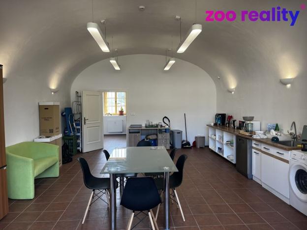 Pronájem kanceláře, Terezín, Akademická, 84 m2