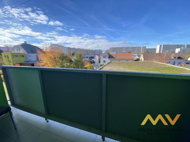 Pronájem bytu 1+kk, Hradec Králové - Nový Hradec Králové, Brožíkova, 22 m2