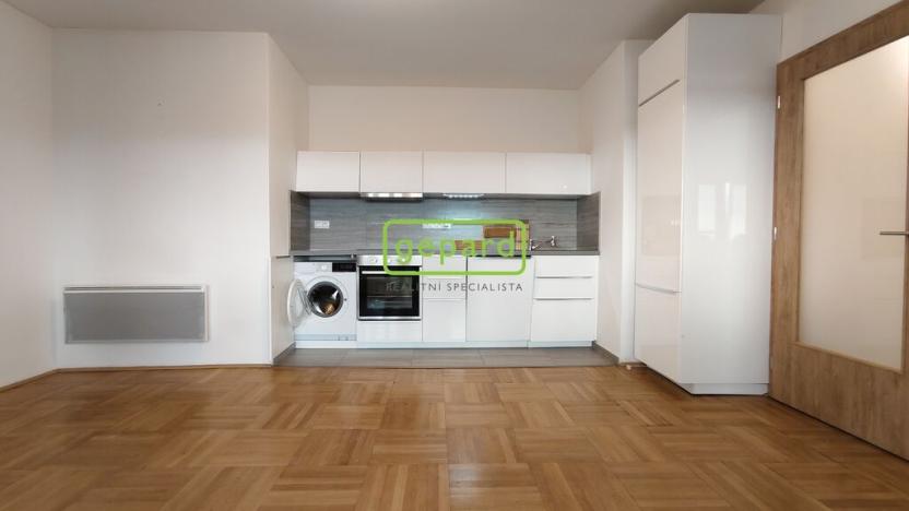 Pronájem bytu 2+kk, Brno, Tišnovská, 52 m2
