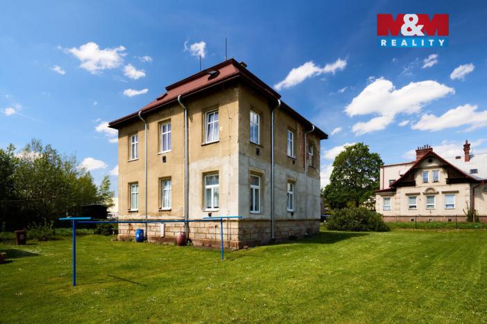 Prodej bytu 1+1, Hostinné, K. Čapka, 36 m2