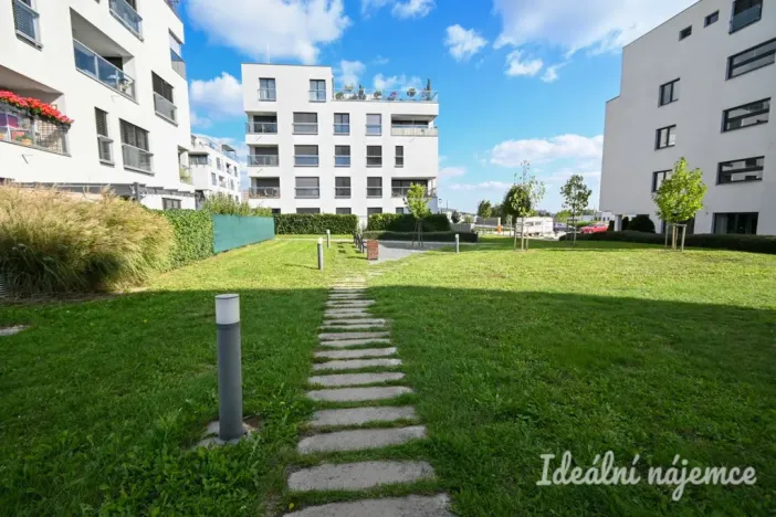 Pronájem bytu 2+kk, Brno, Moskalykova, 54 m2