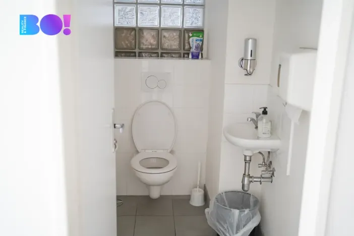 Pronájem kanceláře, Praha, Zubatého, 120 m2