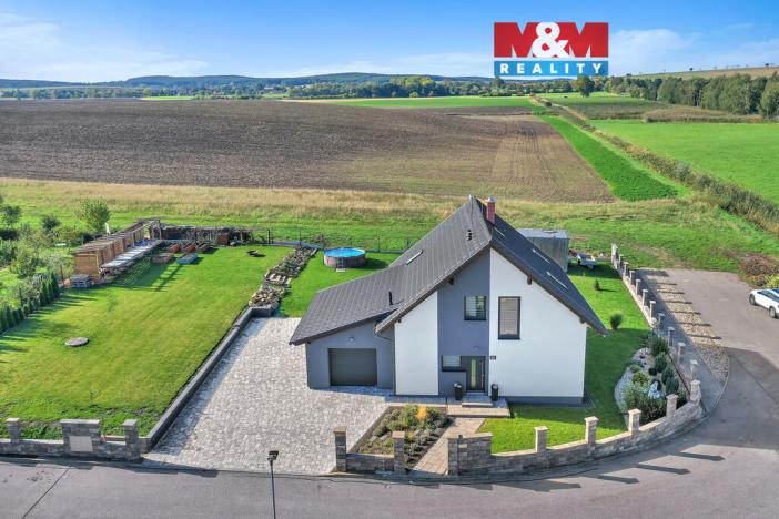 Prodej rodinného domu, Jičíněves, 176 m2