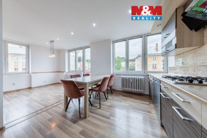 Prodej bytu 4+1, Bukovany, 70 m2