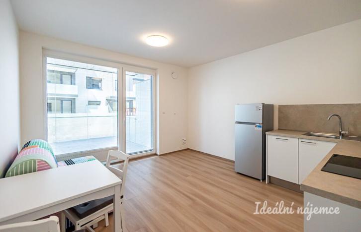 Pronájem bytu 2+kk, Praha - Prosek, Čakovická, 43 m2