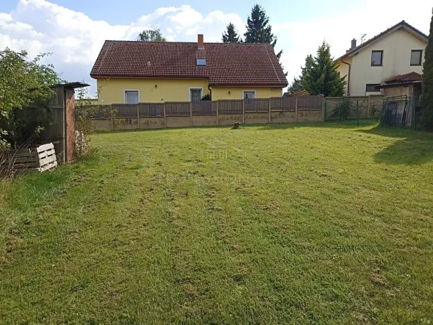 Prodej komerčního pozemku, Radějovice, 1016 m2