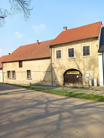 Prodej zemědělské usedlosti, Vykáň, 450 m2
