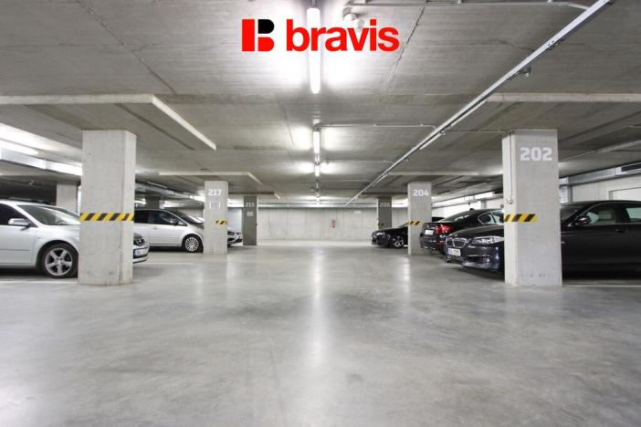 Pronájem garáže, Brno, Spálená, 15 m2