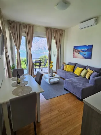 Prodej bytu 3+kk, Kotor, Černá Hora, 82 m2