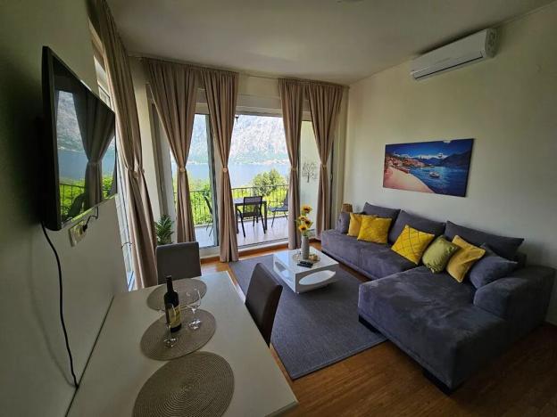 Prodej bytu 3+kk, Kotor, Černá Hora, 82 m2