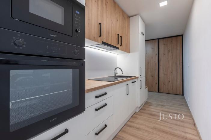 Pronájem bytu 2+1, Zlín, L. Váchy, 54 m2