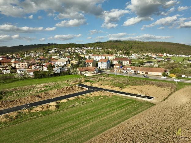 Prodej pozemku, Lipůvka, 748 m2