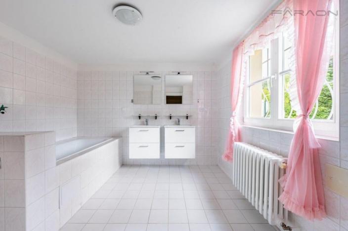 Pronájem vily, Černošice, 165 m2