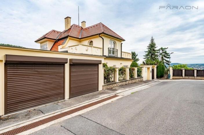 Pronájem vily, Černošice, 165 m2