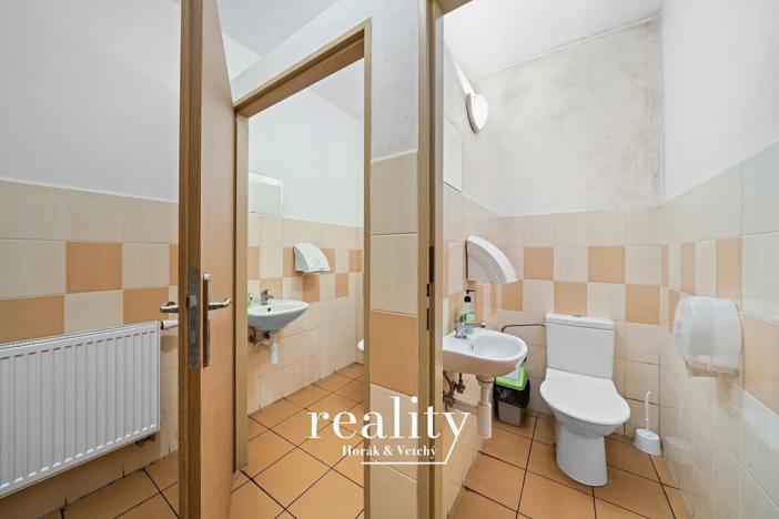 Prodej restaurace, Dobšice, Lahoferova, 797 m2