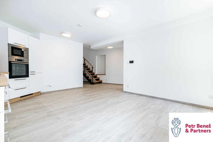 Pronájem bytu 3+kk, Rakovník, Husovo náměstí, 87 m2