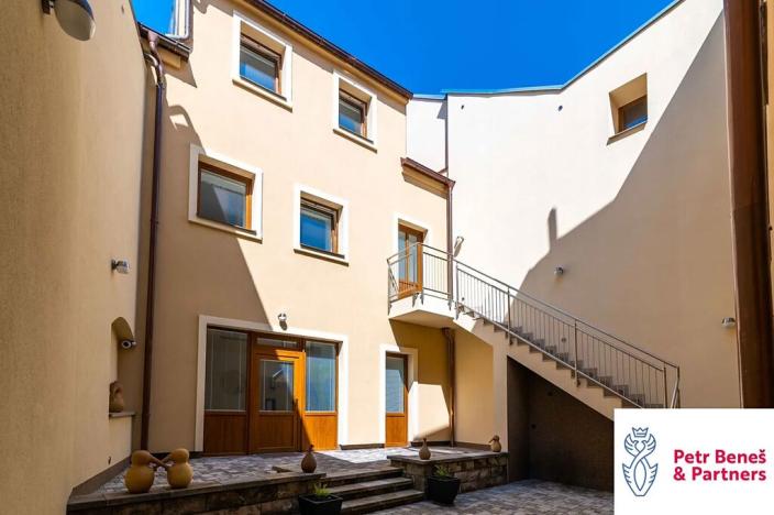 Pronájem bytu 3+kk, Rakovník, Husovo náměstí, 87 m2