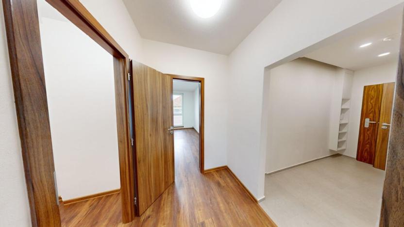 Pronájem bytu 2+1, Otrokovice, Nádražní, 60 m2