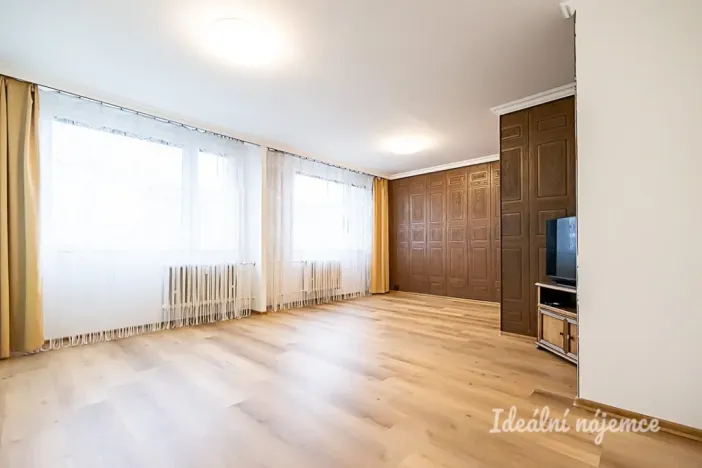 Pronájem bytu 3+1, Praha - Kobylisy, Kurkova, 92 m2