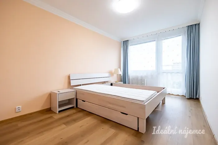 Pronájem bytu 3+1, Praha - Kobylisy, Kurkova, 92 m2