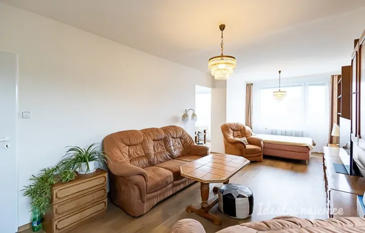 Pronájem bytu 3+1, Praha - Kobylisy, Kurkova, 92 m2
