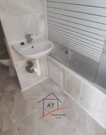 Pronájem bytu 2+kk, Krupka, Dukelských hrdinů, 40 m2