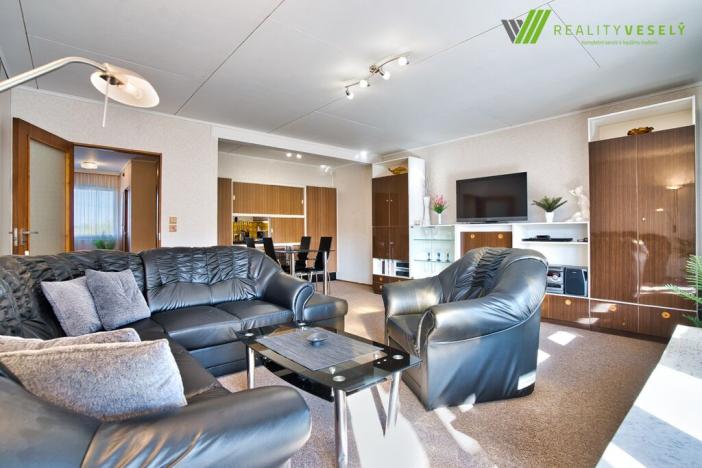 Prodej rodinného domu, Hluboké Dvory, 190 m2