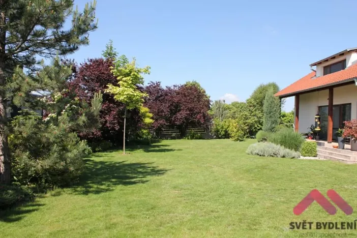 Pronájem rodinného domu, Praha - Dubeč, Kolocova, 221 m2