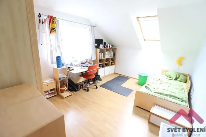 Pronájem rodinného domu, Praha - Dubeč, Kolocova, 221 m2