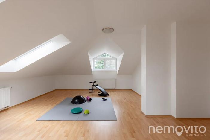 Prodej rodinného domu, Křížkový Újezdec, 412 m2