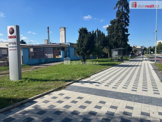 Pronájem obchodního prostoru, Kolín - Kolín V, Třídvorská, 324 m2