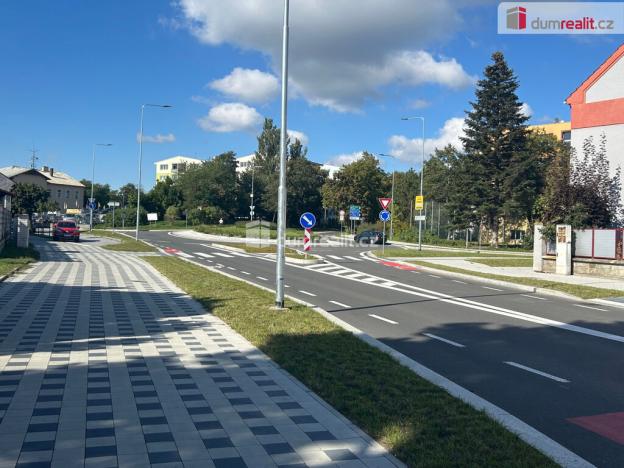 Pronájem obchodního prostoru, Kolín - Kolín V, Třídvorská, 324 m2