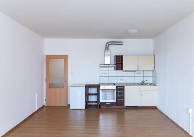 Pronájem bytu 1+kk, Praha - Vysočany, Poděbradská, 38 m2