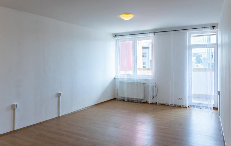 Pronájem bytu 1+kk, Praha - Vysočany, Poděbradská, 38 m2
