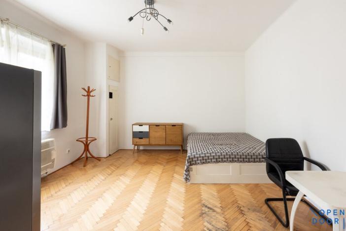 Pronájem bytu 1+kk, Praha - Žižkov, Olšanské náměstí, 32 m2