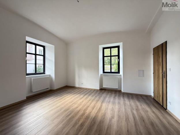 Pronájem bytu 2+kk, Osek, Tovární, 57 m2