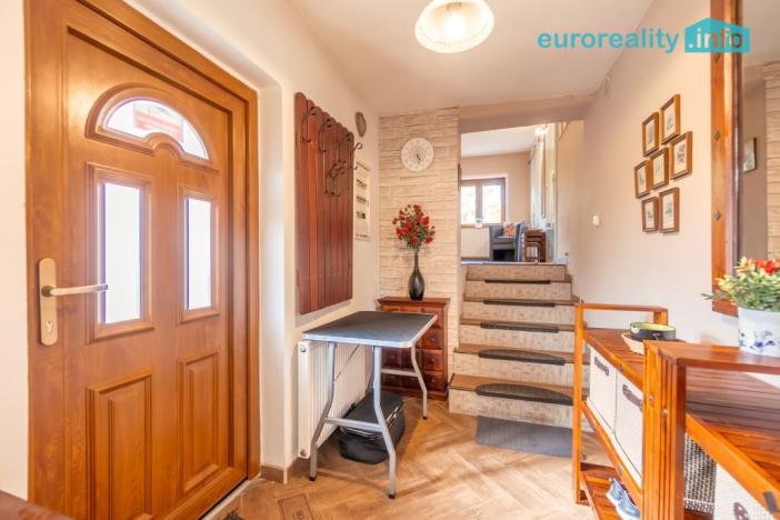 Prodej rodinného domu, Zahrádky, 196 m2