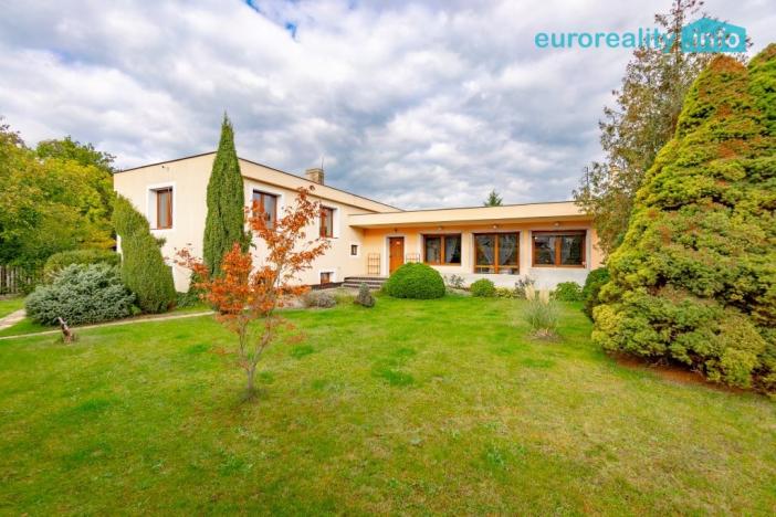 Prodej rodinného domu, Zahrádky, 196 m2