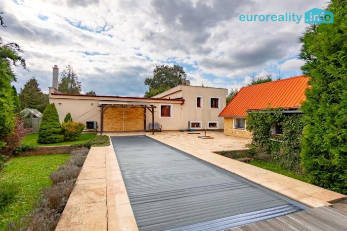 Prodej rodinného domu, Zahrádky, 196 m2