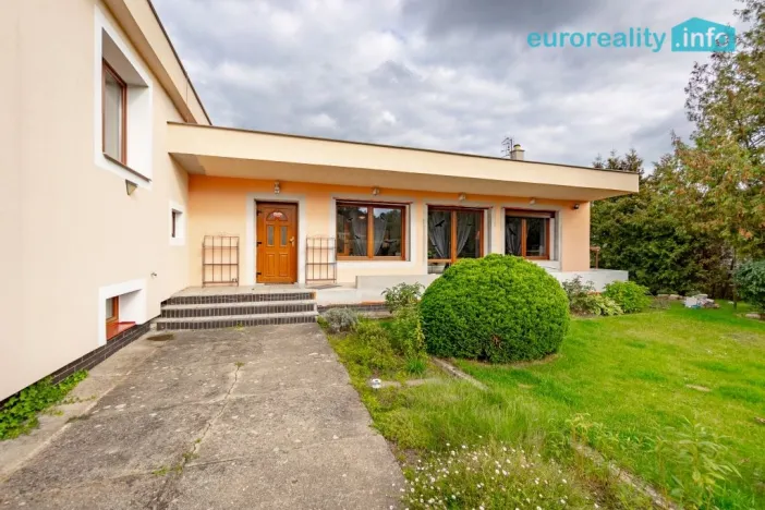 Prodej rodinného domu, Zahrádky, 196 m2