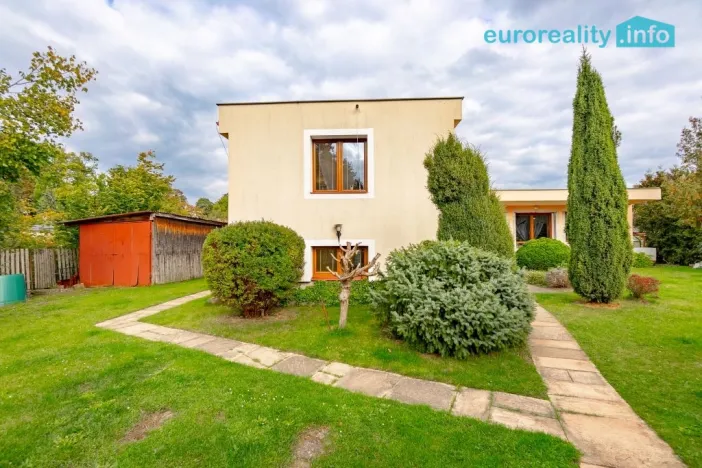 Prodej rodinného domu, Zahrádky, 196 m2
