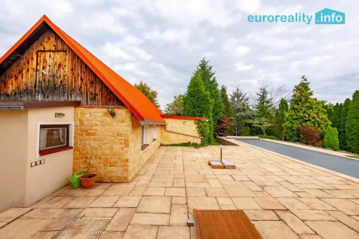 Prodej rodinného domu, Zahrádky, 196 m2