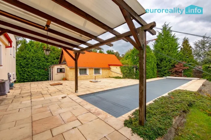 Prodej rodinného domu, Zahrádky, 196 m2