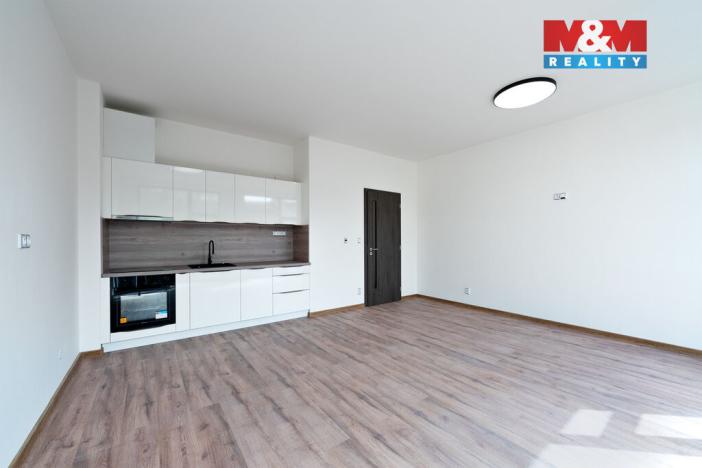 Pronájem bytu 1+kk, Děčín - Děčín I-Děčín, Masarykovo nám., 35 m2
